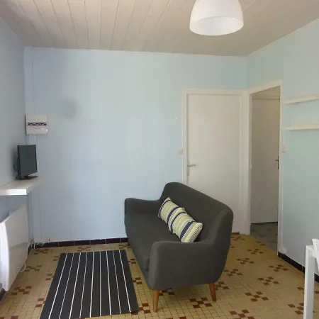Apartment Tour Rouge